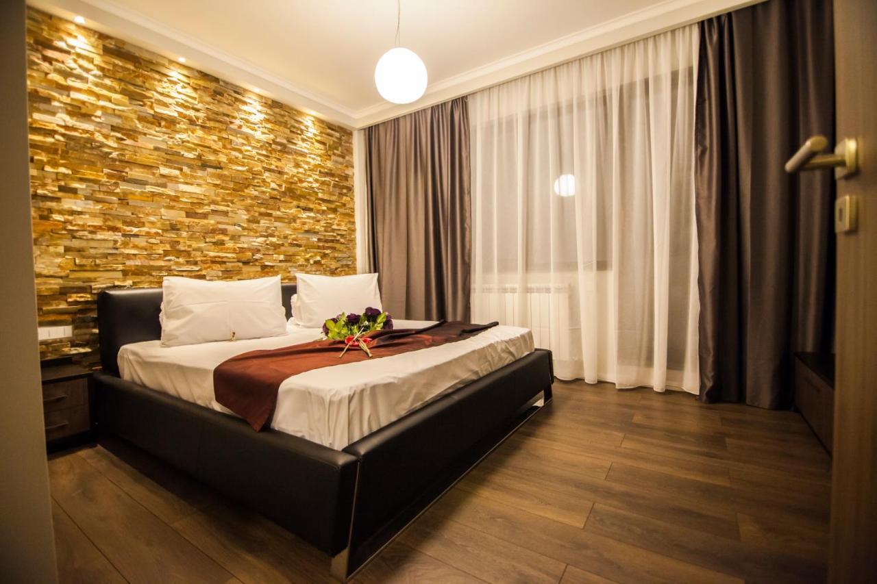 Business Class Apartment Cluj-Napoca Buitenkant foto