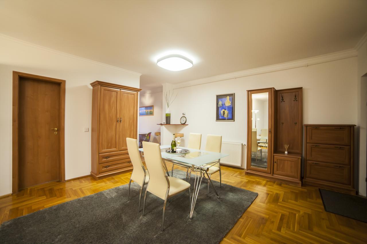 Business Class Apartment Cluj-Napoca Buitenkant foto