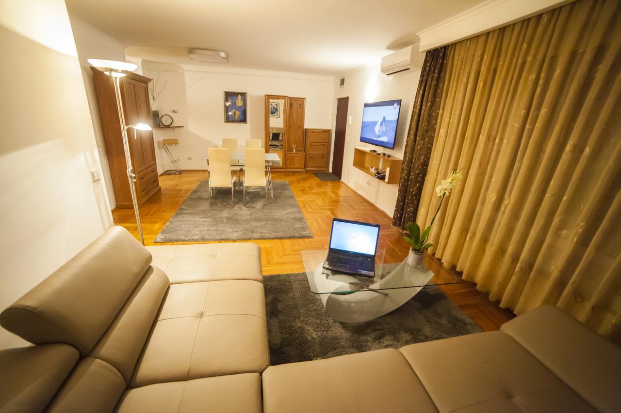 Business Class Apartment Cluj-Napoca Buitenkant foto