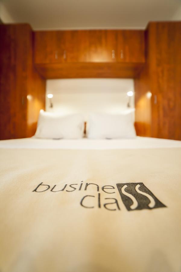 Business Class Apartment Cluj-Napoca Buitenkant foto