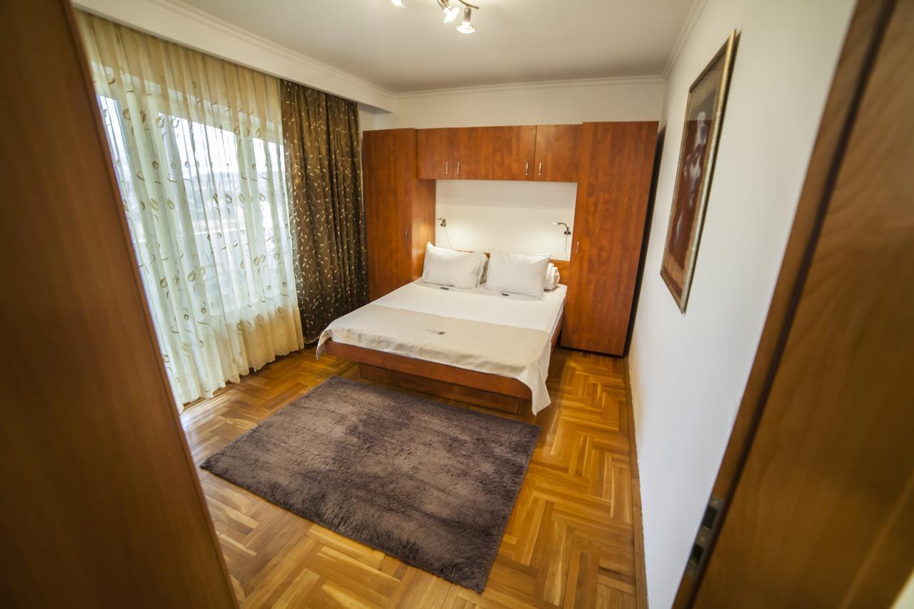 Business Class Apartment Cluj-Napoca Buitenkant foto