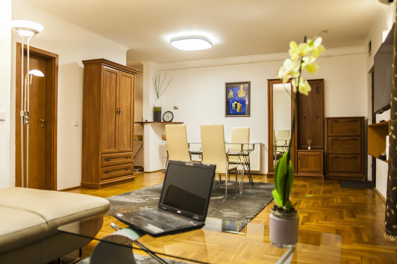 Business Class Apartment Cluj-Napoca Buitenkant foto